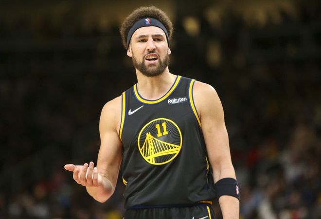 进行无球跑 进行无球跑