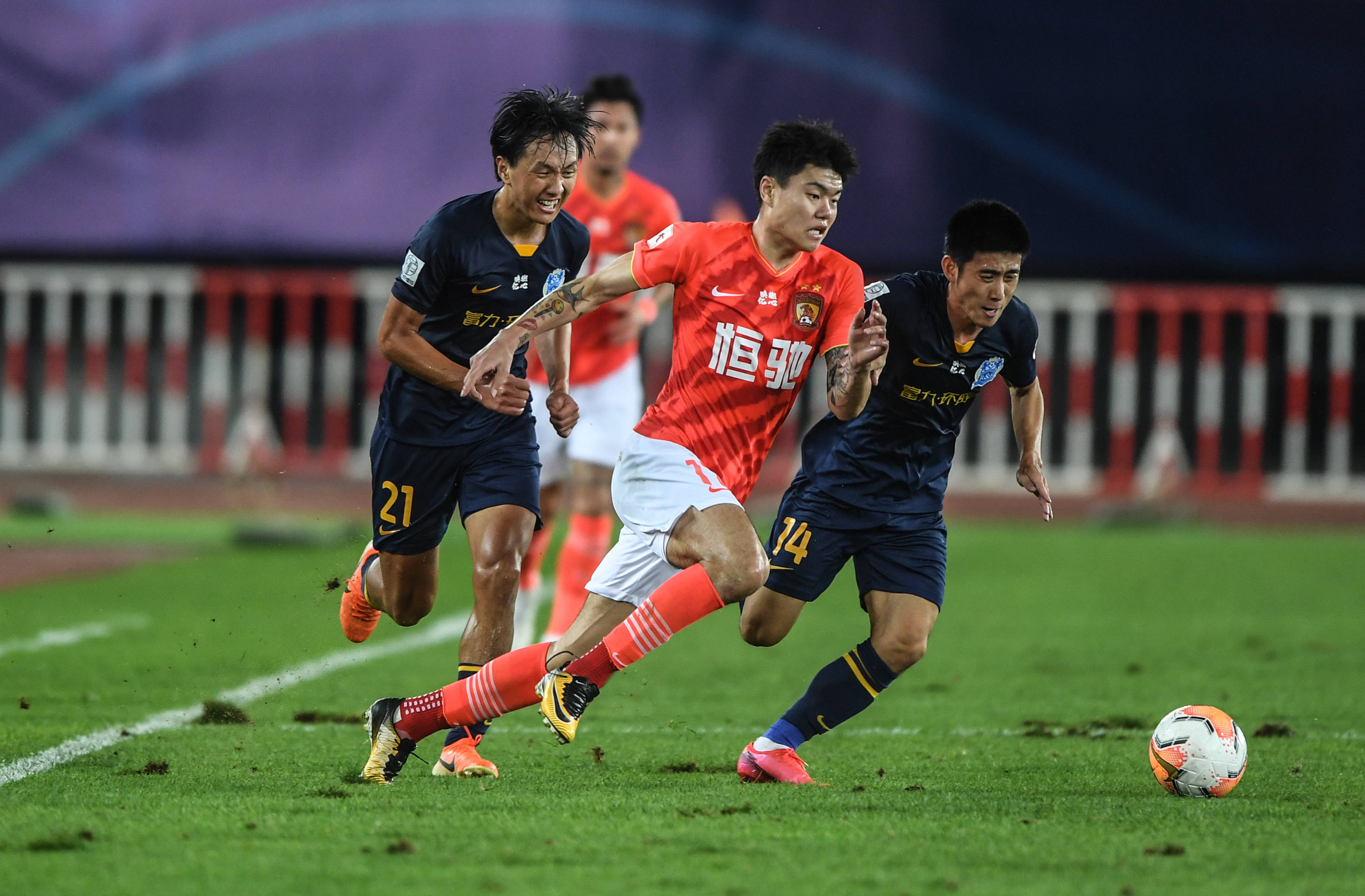 待着接下来 待着接下来