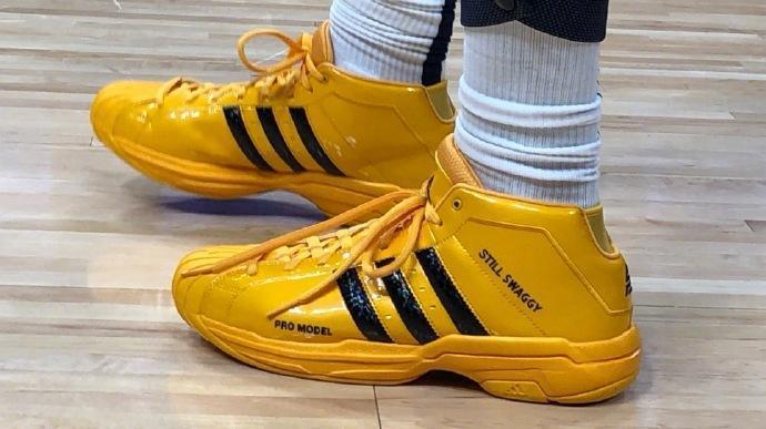 侧高位站位 侧高位站位